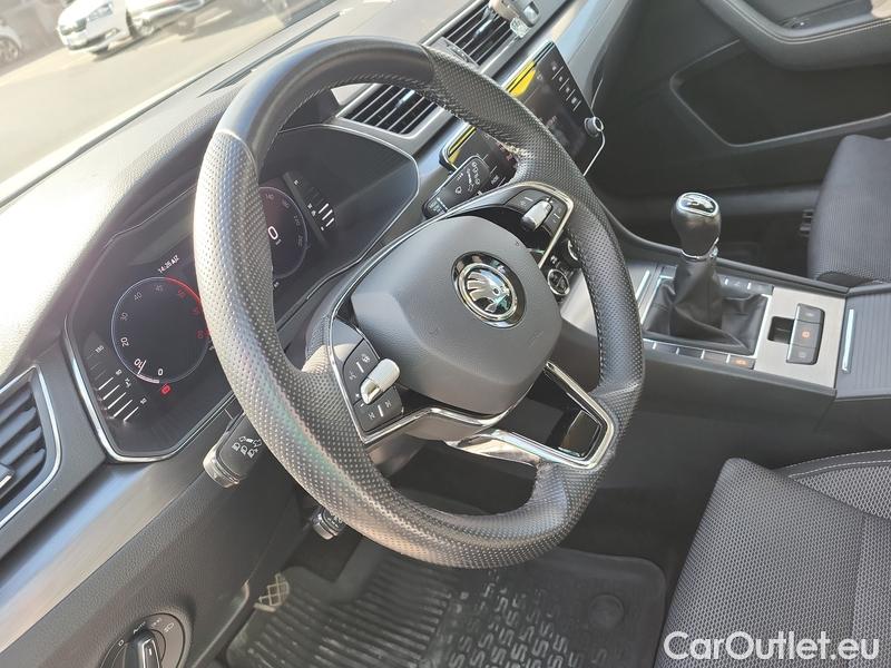  Skoda  Superb  Combi (3V5)(2015) Sup.C.FL2.0TDI 110 Style #14