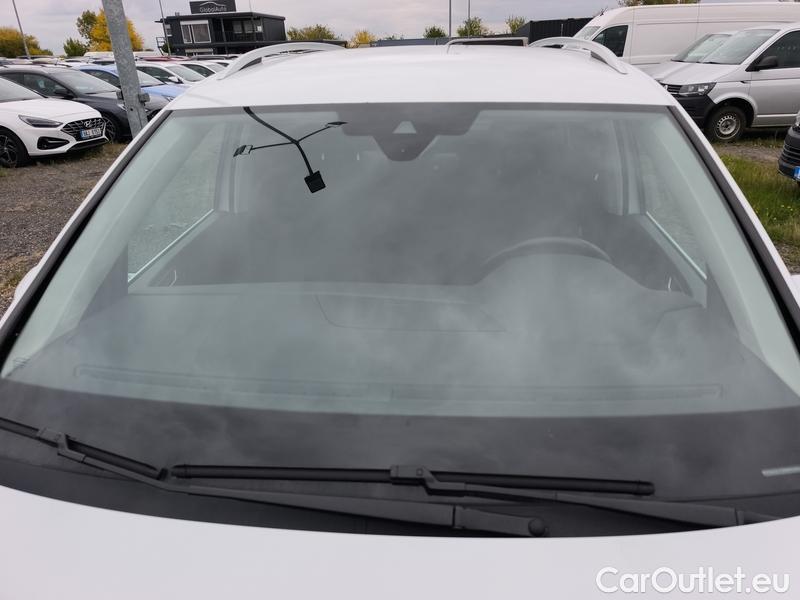  Volkswagen  Touran  (5T1)(2015)  2.0TDI 110 Highline DSG #1