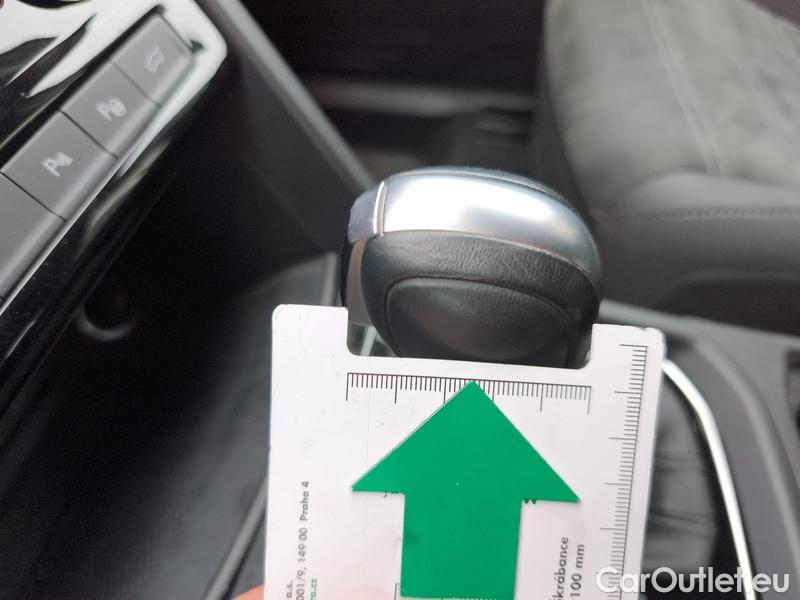  Volkswagen  Touran  (5T1)(2015)  2.0TDI 110 Highline DSG #9