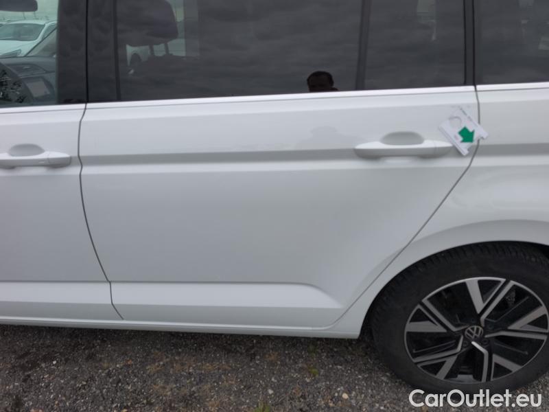  Volkswagen  Touran  (5T1)(2015)  2.0TDI 110 Highline DSG #11