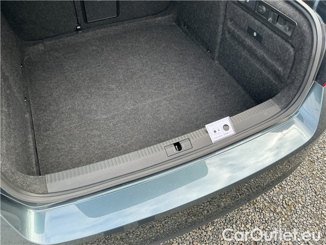  Skoda  Superb Supe.FL1.5TSI 110 Style AT #9