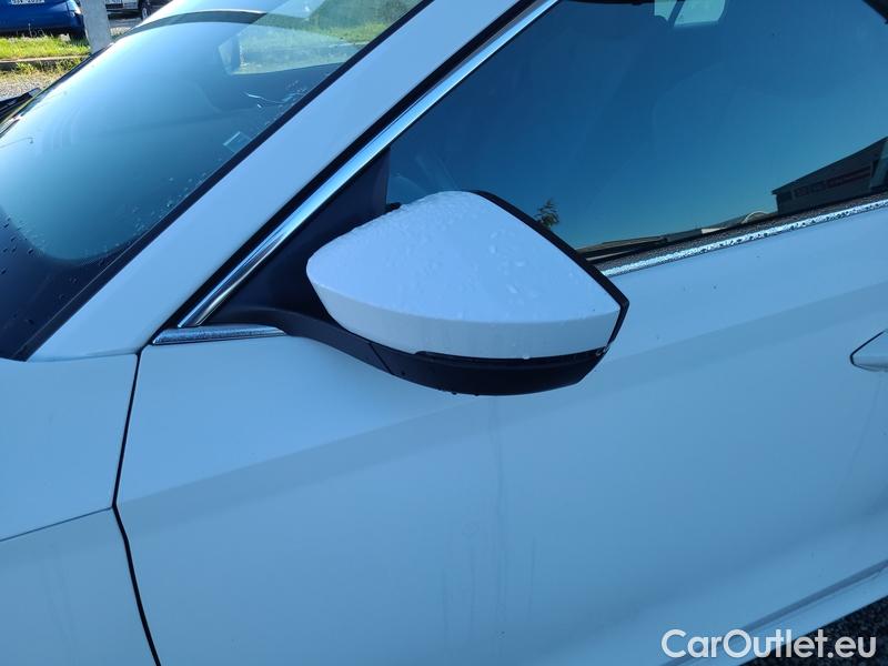  Skoda  Octavia  Combi (NX3)(2020) Oct.Combi 1.5TSI 110 Style #4