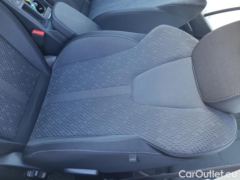  Skoda  Octavia  Combi (NX3)(2020) Oct.Combi 1.5TSI 110 Style #10