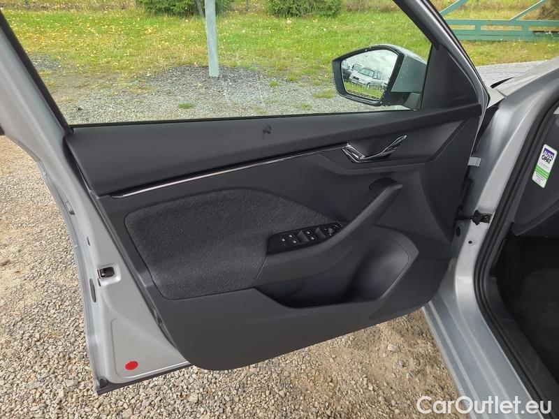  Skoda  Scala  (NW) (2019)  1.5TSI 110 Style AT #9