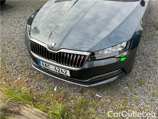  Skoda  Superb Supe.FL1.5TSI 110 Style AT #4