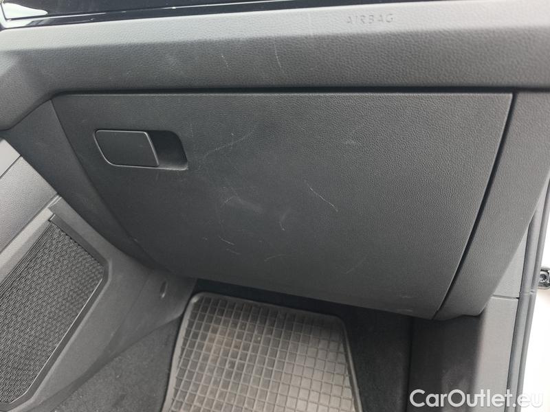  Volkswagen  Touran  (5T1)(2015)  2.0TDI 110 Highline DSG #25