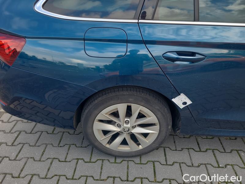  Skoda  Octavia  Combi (NX3)(2020) Oct.Combi 1.5TSI 110 Style #5