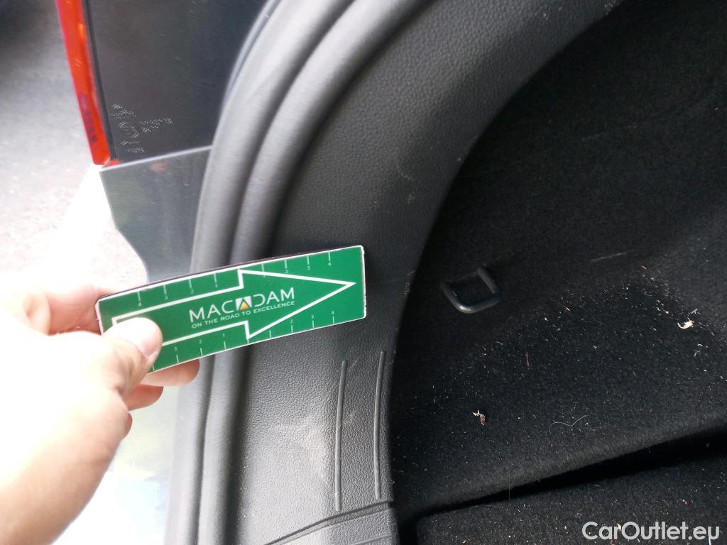  Volkswagen  T-ROC VOLKSWAGEN  / 2017 / 5P / todoterreno Advance 2.0 TDI 110kW (150CV) DSG (AC2) #16