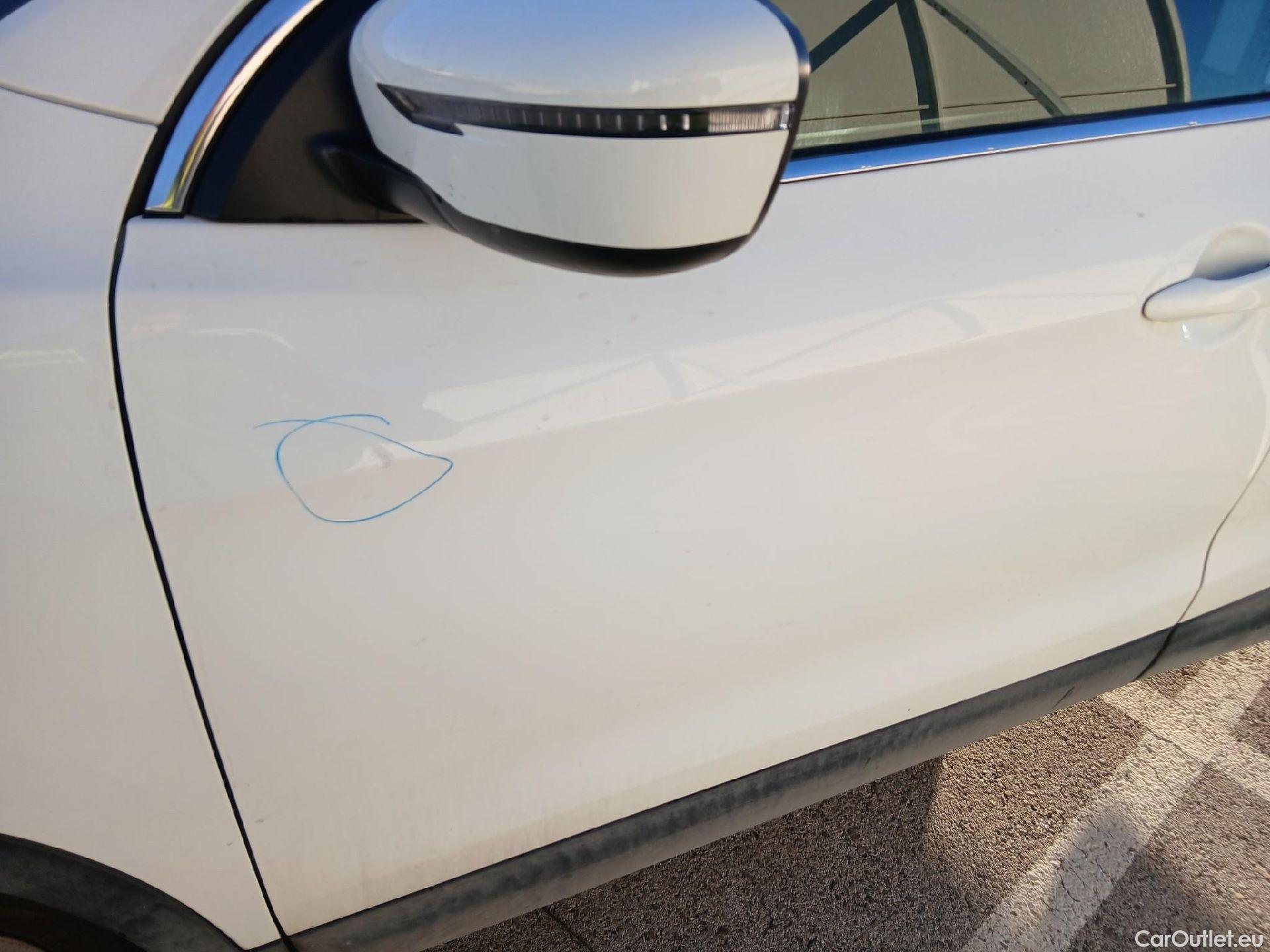  Nissan  Qashqai NISSAN  / 2017 / 5P / todoterreno DIG-T 103 kW (140 CV) E6D ACENTA #18