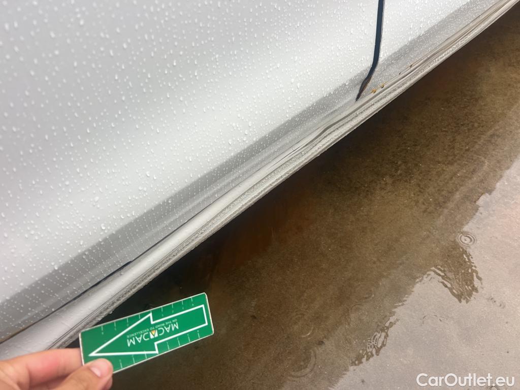  Peugeot  208 PEUGEOT  / 2019 / 5P / berlina con portón BlueHDi 73kW (100CV) Active #20