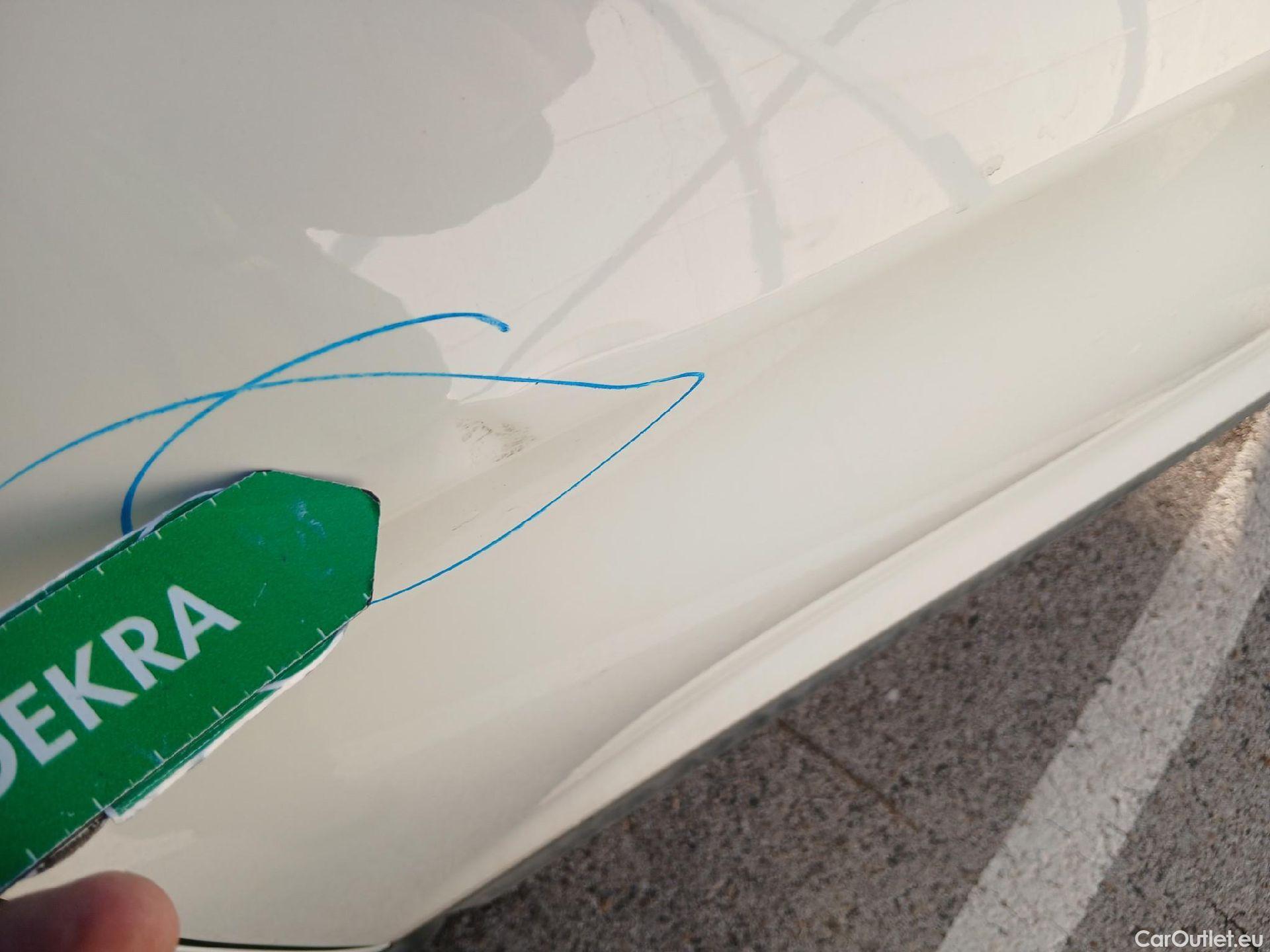  Nissan  Qashqai NISSAN  / 2017 / 5P / todoterreno DIG-T 103 kW (140 CV) E6D ACENTA #19