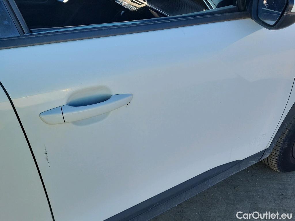  Peugeot  2008 PEUGEOT  / 2019 / 5P / todoterreno Active Pack BlueHDI 81kW (110CV) #7