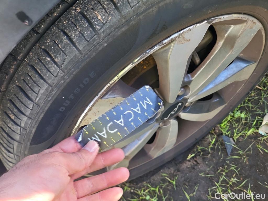  KIA  STONIC KIA  / 2017 / 5P / todoterreno 1.0 T-GDi 88kW (120CV) MHEV iMT Drive #6