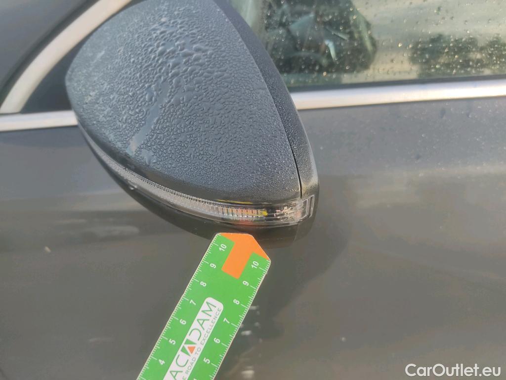  KIA  XCeed KIA  1.6 GDi PHEV 104kW (141CV) eDrive (AC) #40