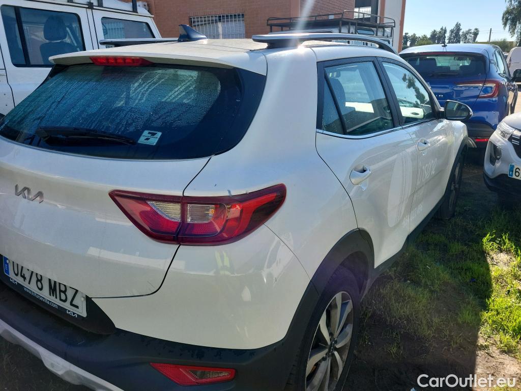  KIA  STONIC KIA  / 2017 / 5P / todoterreno 1.0 T-GDi 88kW (120CV) MHEV iMT Drive #3