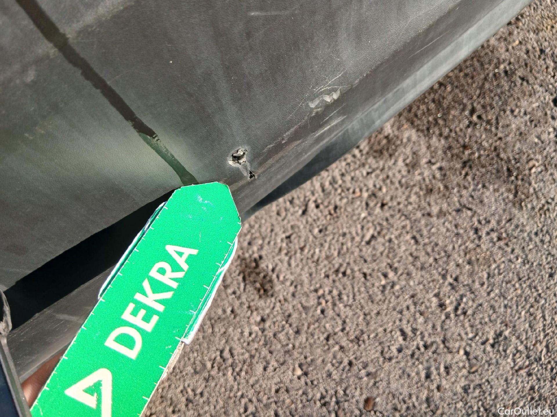  Nissan  Qashqai NISSAN  / 2017 / 5P / todoterreno DIG-T 103 kW (140 CV) E6D ACENTA #29