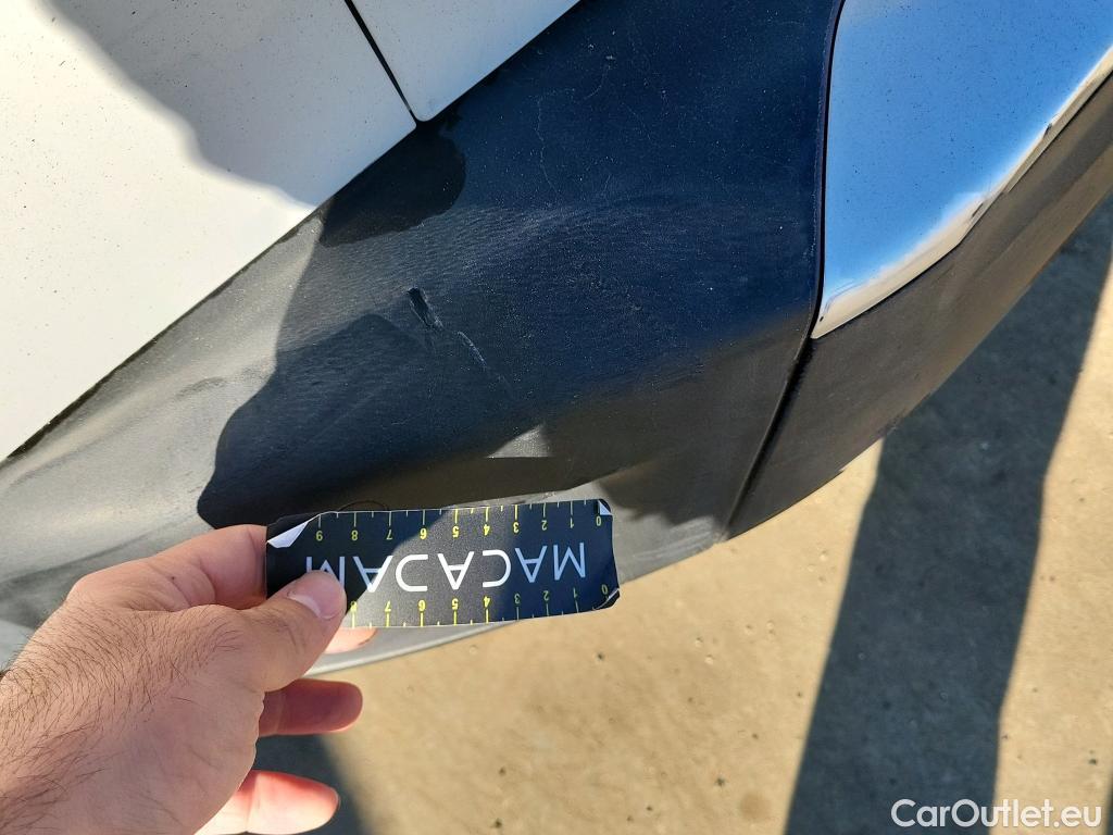  Peugeot  2008 PEUGEOT  / 2019 / 5P / todoterreno Active Pack BlueHDI 81kW (110CV) #4