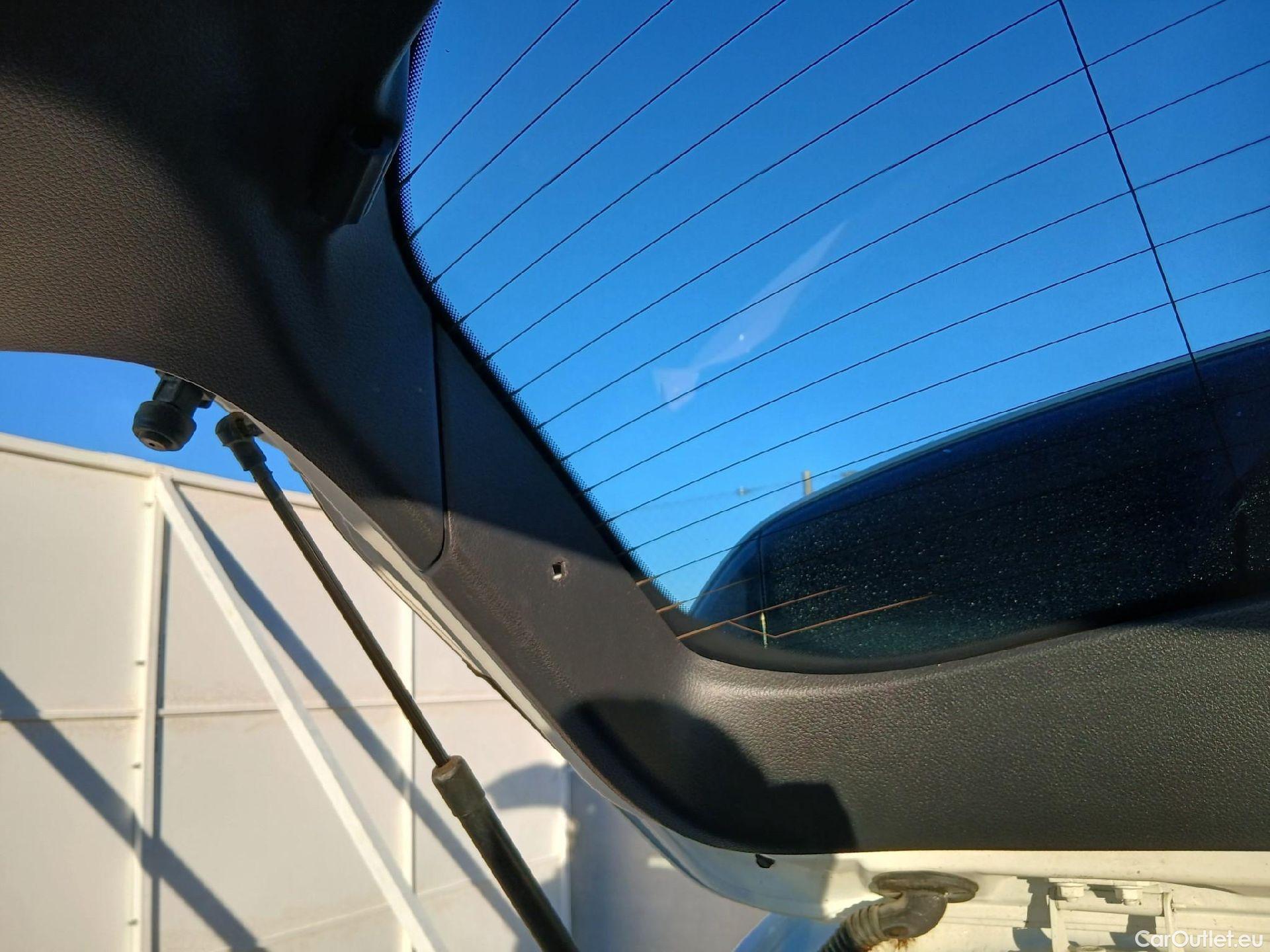  Nissan  Qashqai NISSAN  / 2017 / 5P / todoterreno DIG-T 103 kW (140 CV) E6D ACENTA #3