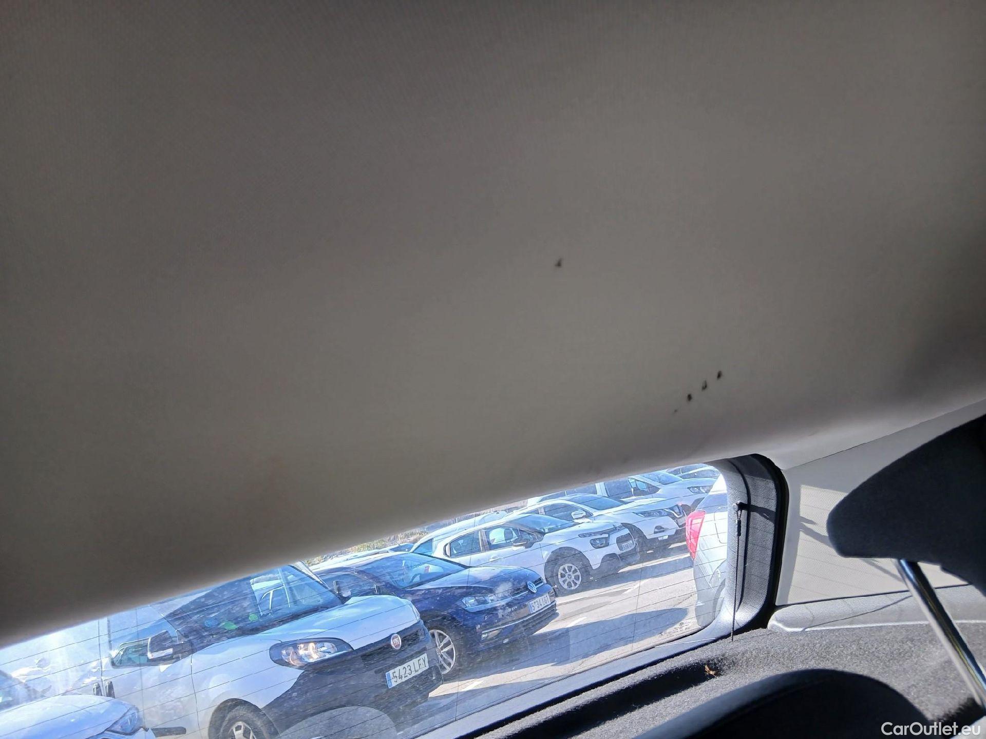  Volkswagen  Golf  VOLKSWAGEN / 2020 / 5P / berlina con portón 2.0 TDI 85kW (115CV) #28