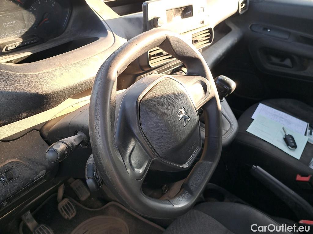  Peugeot  RIFTER PEUGEOT  / 2018 / 4P / combi Active Standard BlueHDi 73kW (IND) #30