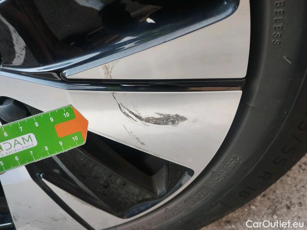  Volvo  XC 40 VOLVO XC40 / 2017 / 5P / todoterreno 1.5 T4 Twin Recharge Inscription Ex Auto #8