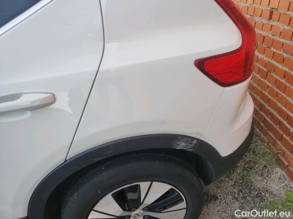  Volvo  XC 40 VOLVO XC40 / 2017 / 5P / todoterreno 1.5 T4 Twin Recharge Inscription Ex Auto #3