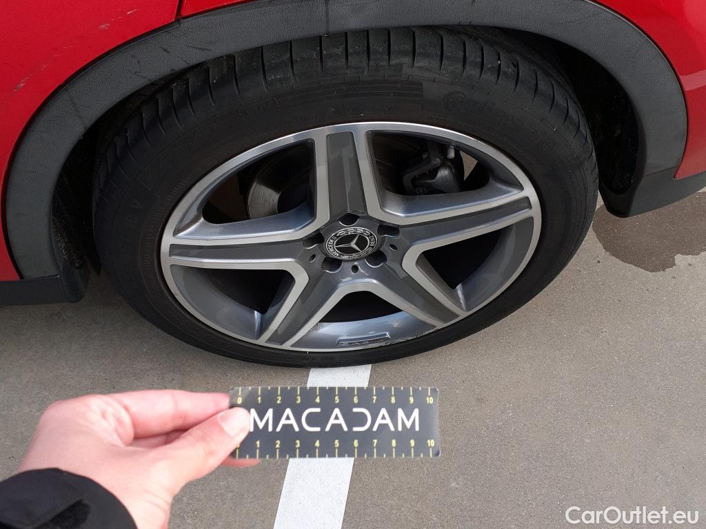  Mercedes  GLA MERCEDES-BENZ Clase  / 2017 / 5P / todoterreno  200 d #3