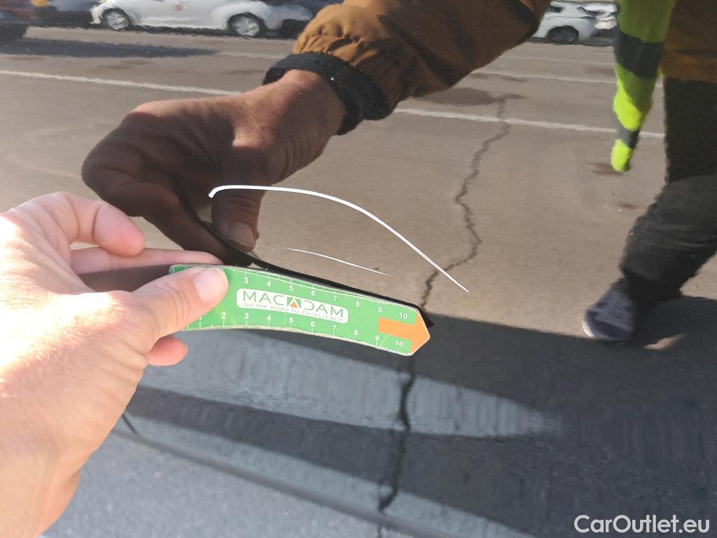  KIA  Cee'd KIA Ceed / 2021 / 5P / berlina con portón 1.0 T-GDi 74kW (100CV) Style Edition #29