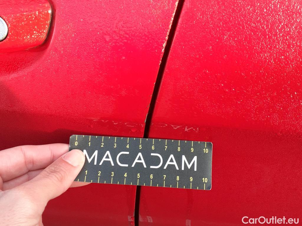  Mercedes  GLA MERCEDES-BENZ Clase  / 2017 / 5P / todoterreno  200 d #14