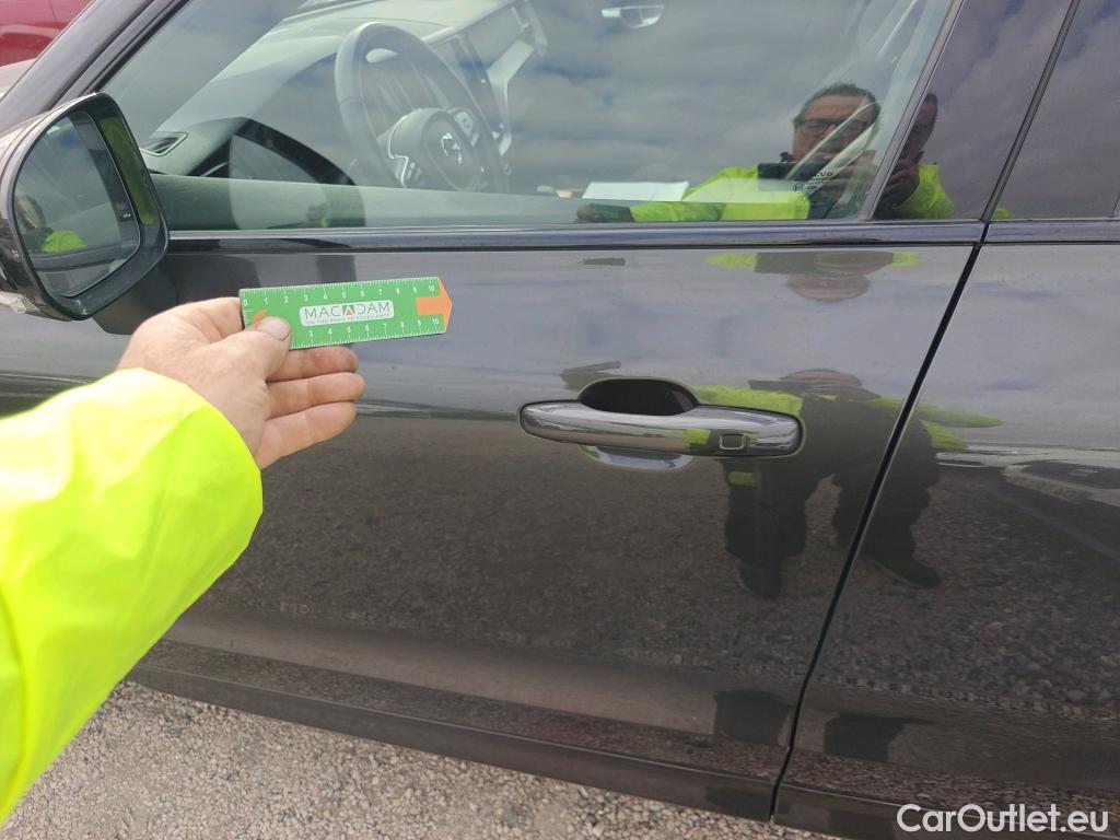  Volvo  XC60 VOLVO  / 2017 / 5P / todoterreno 2.0 T6 AWD Recharge R-Design Auto #5