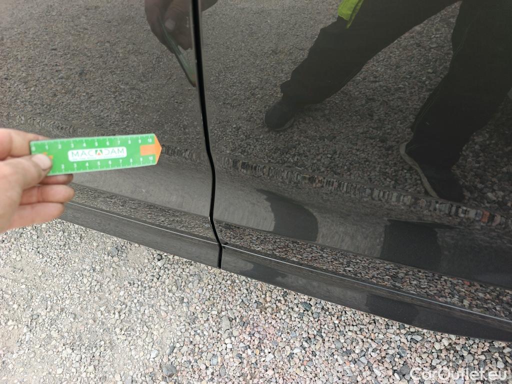  Volvo  XC60 VOLVO  / 2017 / 5P / todoterreno 2.0 T6 AWD Recharge R-Design Auto #6