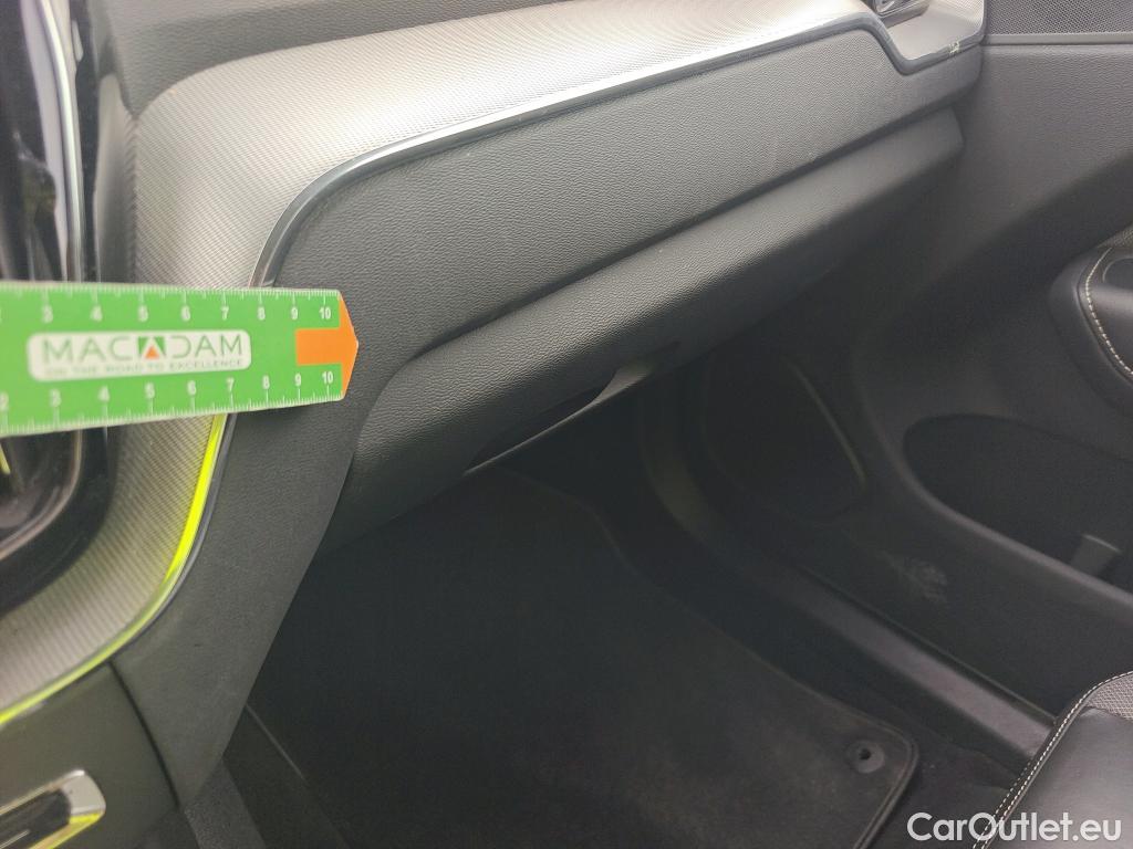  Volvo  XC60 VOLVO  / 2017 / 5P / todoterreno 2.0 T6 AWD Recharge R-Design Auto #20