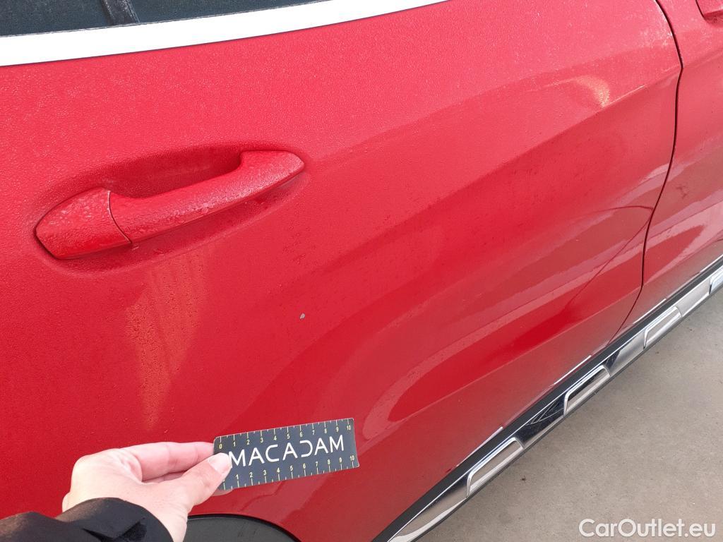  Mercedes  GLA MERCEDES-BENZ Clase  / 2017 / 5P / todoterreno  200 d #33