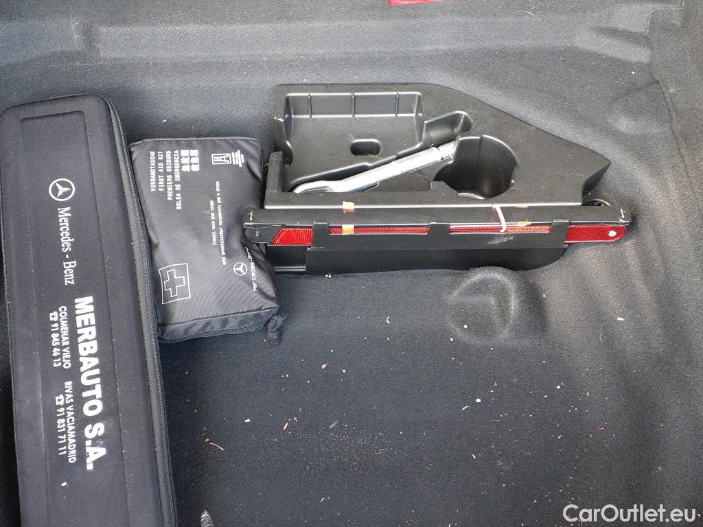  Mercedes  GLA MERCEDES-BENZ Clase  / 2017 / 5P / todoterreno  200 d #20