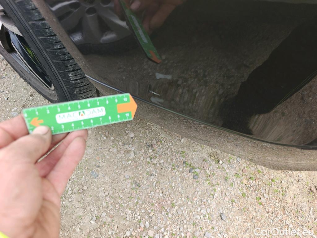  Volvo  XC60 VOLVO  / 2017 / 5P / todoterreno 2.0 T6 AWD Recharge R-Design Auto #29