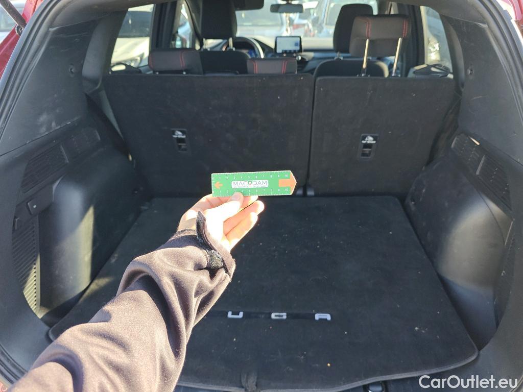  Ford  Kuga  Plug-In Hybrid ST-Line 2.5 225CV ATV E6d #8