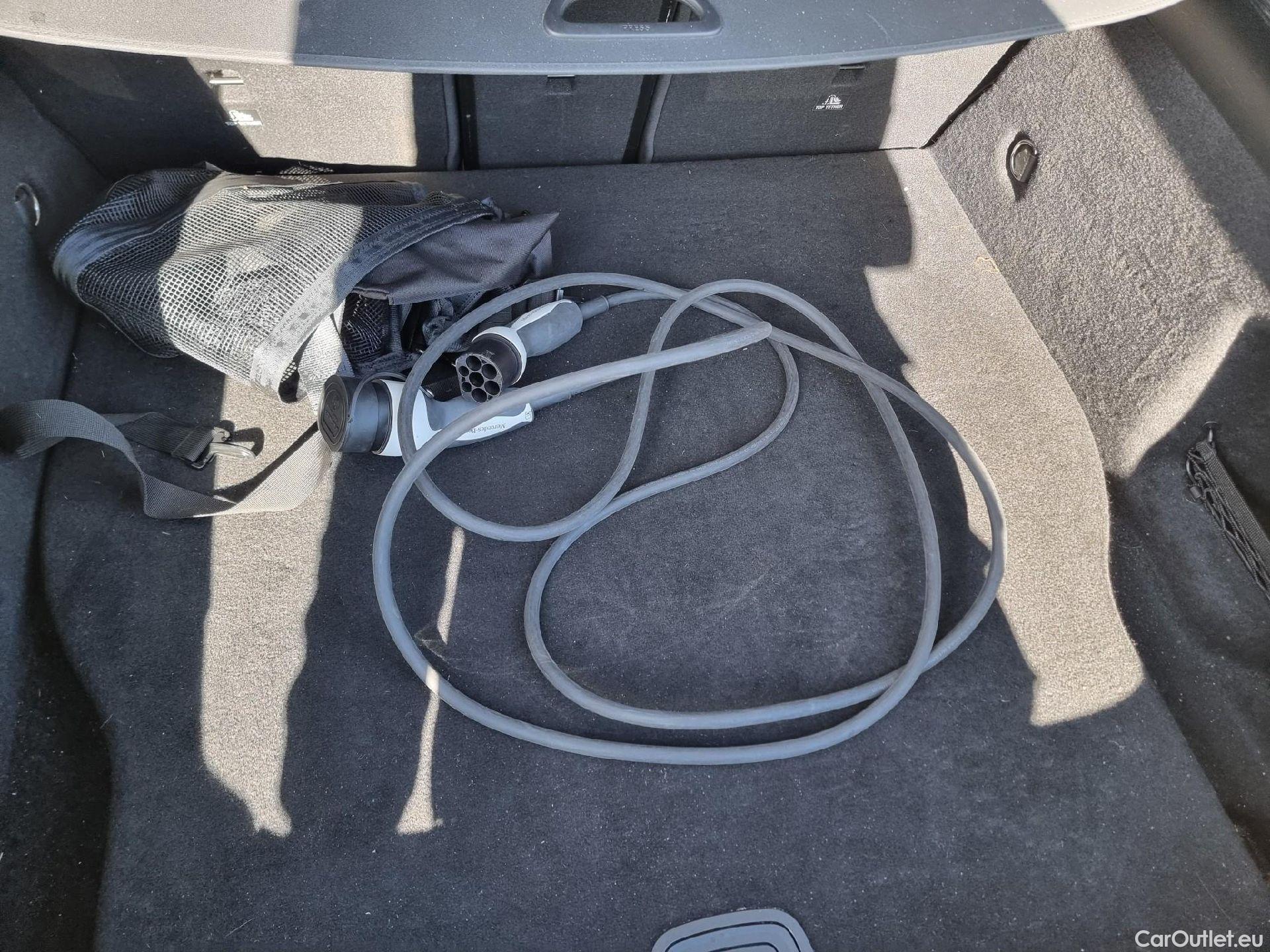  Mercedes  CLA-Klasse Clase CLA CLA 250 e (118.686)AMG 1.3 AMG Line 220CV AT8 E6d #5