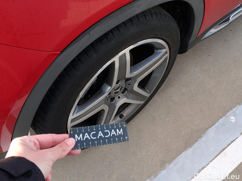  Mercedes  GLA MERCEDES-BENZ Clase  / 2017 / 5P / todoterreno  200 d #5