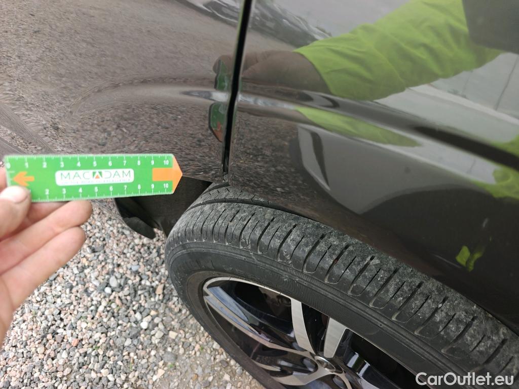  Volvo  XC60 VOLVO  / 2017 / 5P / todoterreno 2.0 T6 AWD Recharge R-Design Auto #33