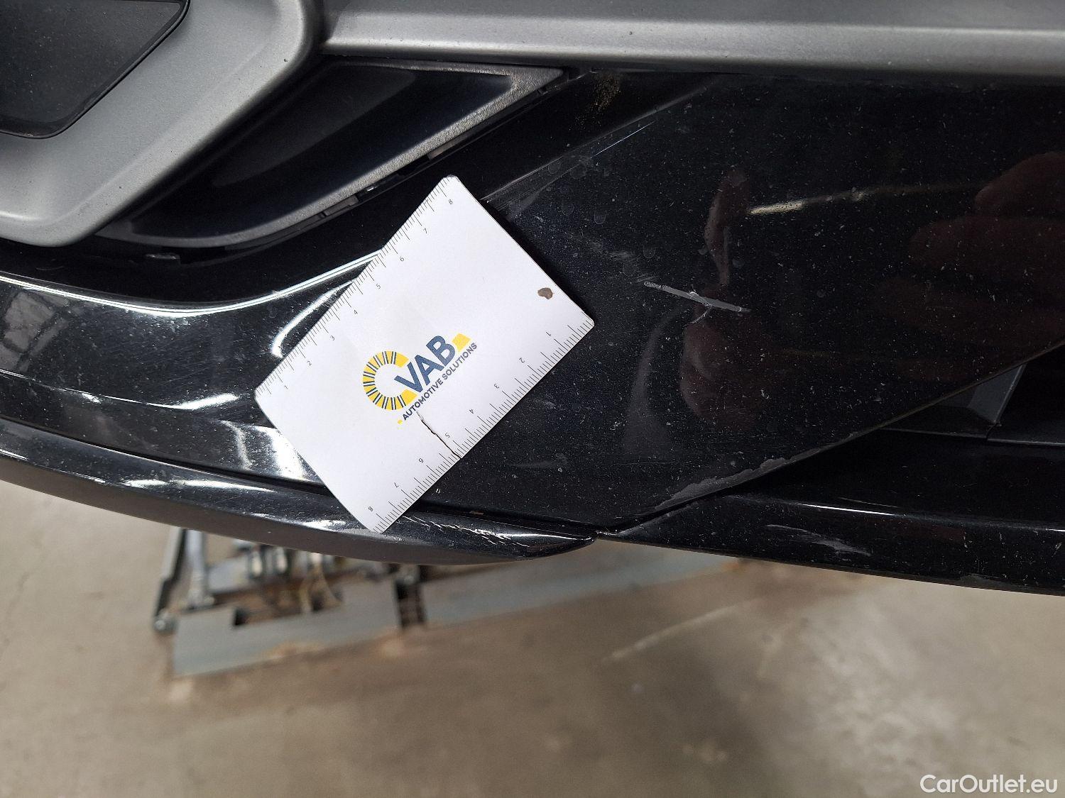  Audi  Q3 Audi,  '18, Audi  35 TDI S tronic S line Business Edition 5d #5