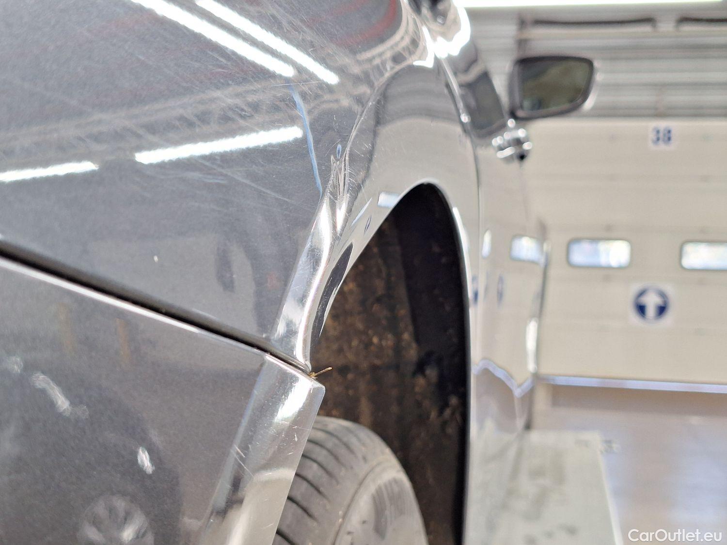  Bmw  Serie 3 BMW, 3-serie '18, BMW 3 Reeks Berline 318iA (115 kW) 4d #15