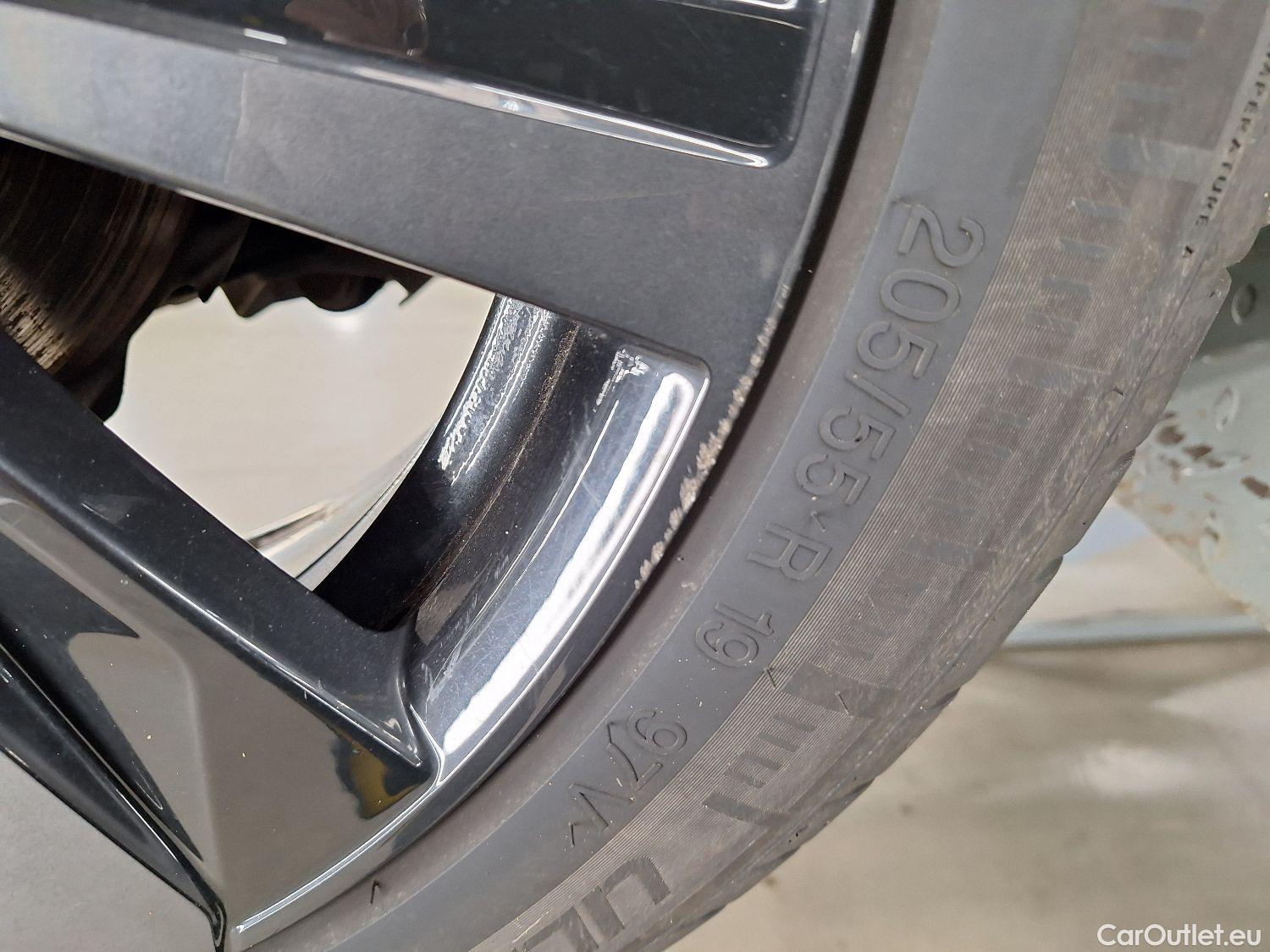  Peugeot  3008 Peugeot,  FL'20, Peugeot  1.5 BlueHDi 96kW S&S EAT8 GT Pack 5d #8