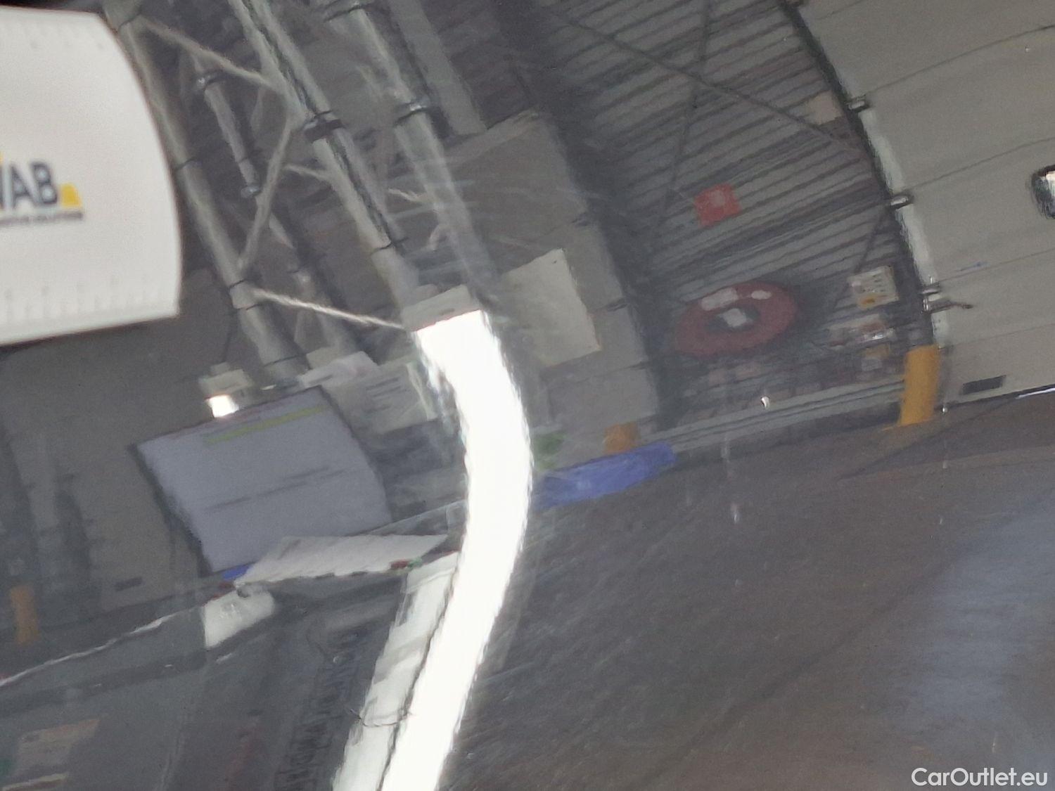  Bmw  Serie 3 BMW, 3-serie '18, BMW 3 Reeks Berline 318iA (115 kW) 4d #11