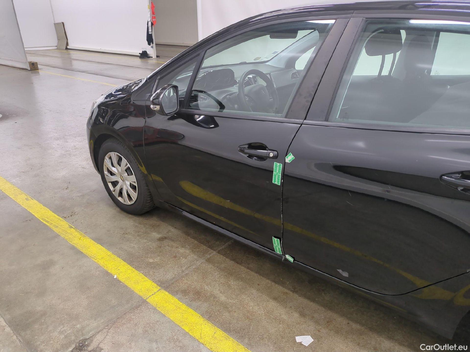  Peugeot  208  Affaire Premium Pack 1.6 HDi 75CV BVM5 E6 #7