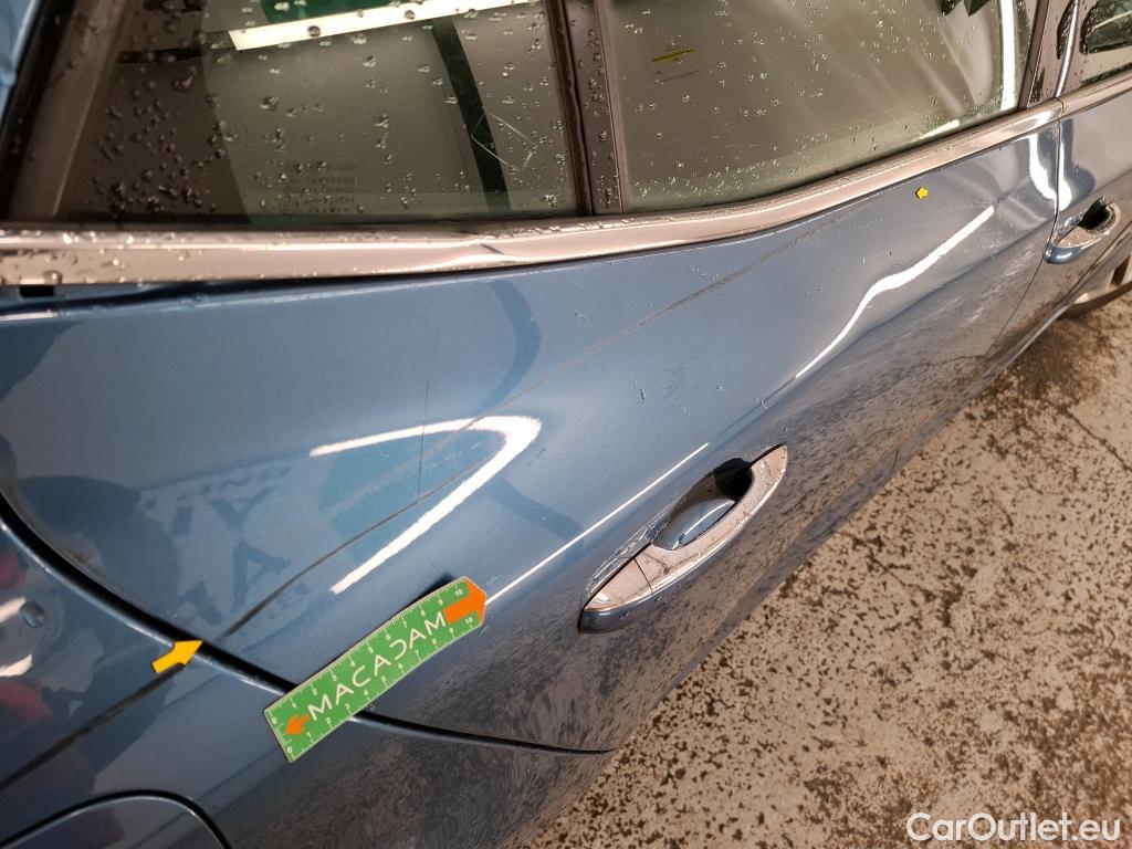  Renault  Megane RENAULT Mégane Berline / 2015 / 5P / Berline Business Blue dCi 115 #20