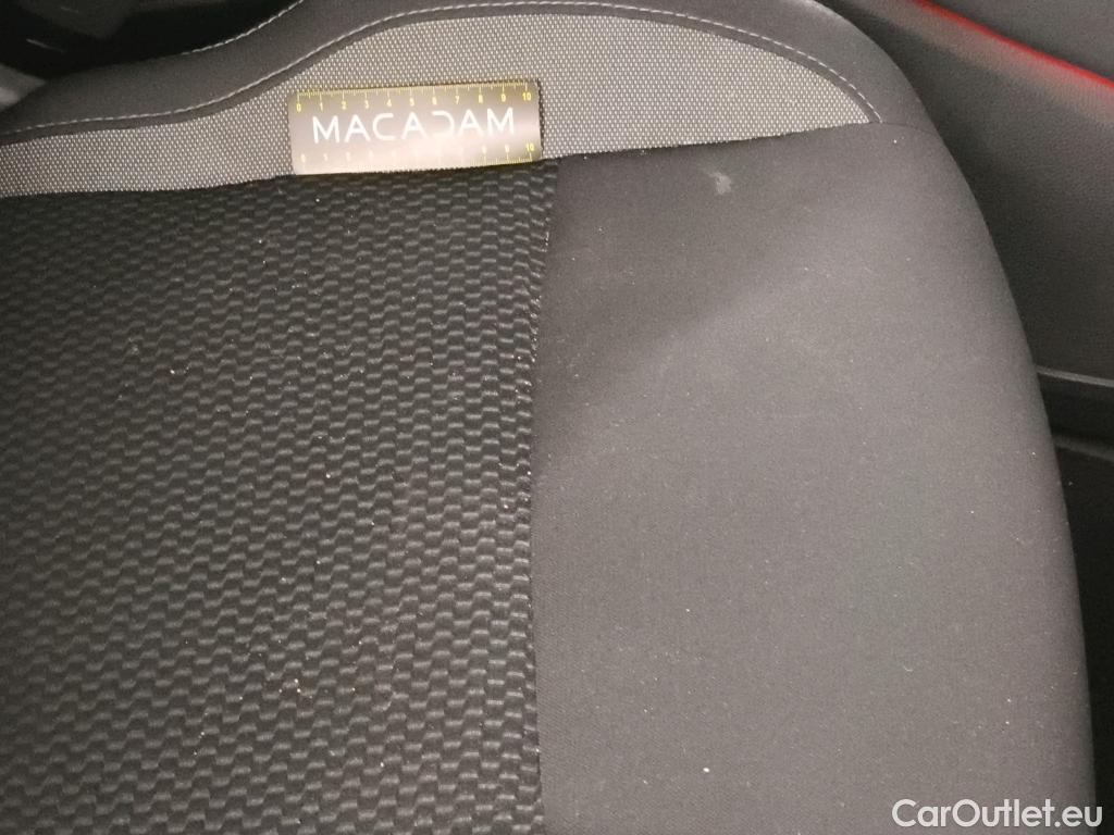  Nissan  Qashqai NISSAN  / 2017 / 5P / Crossover 1.5 DCI 115 Business Edition #31