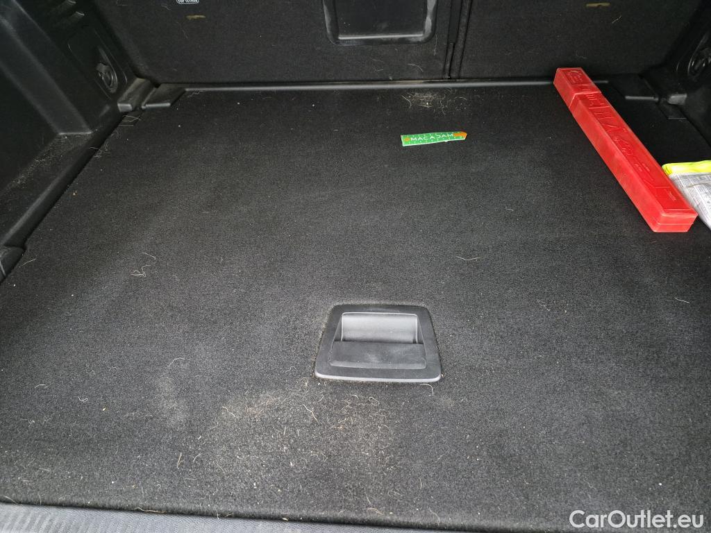  Peugeot  3008  Active Business 1.5 HDi 130CV BVA8 E6d #14