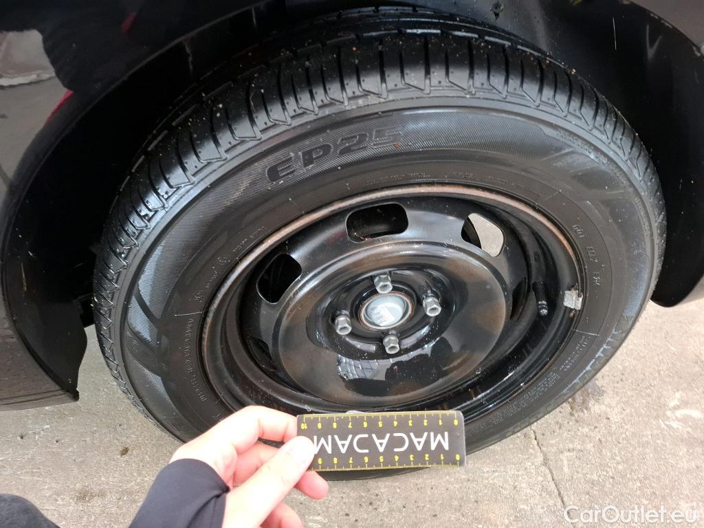  Peugeot  208  Affaire Premium Pack 1.6 HDi 75CV BVM5 E6 #15