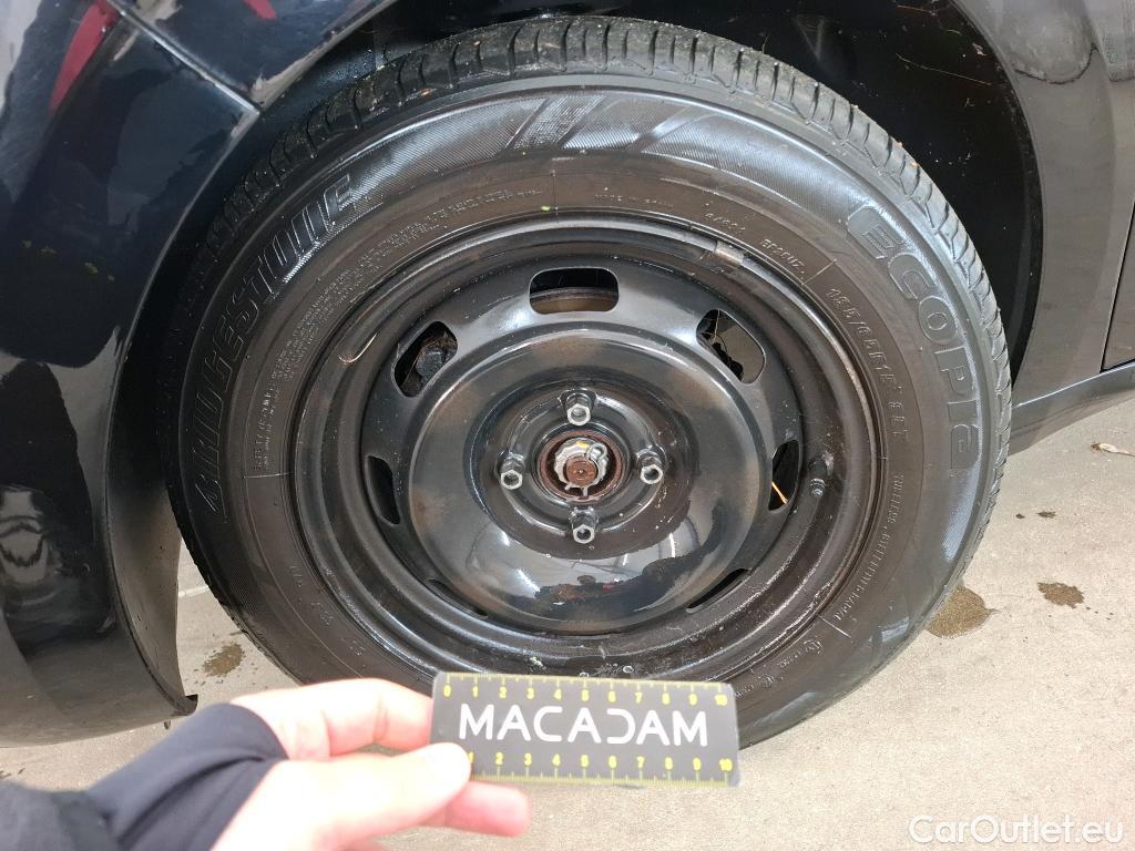  Peugeot  208  Affaire Premium Pack 1.6 HDi 75CV BVM5 E6 #14