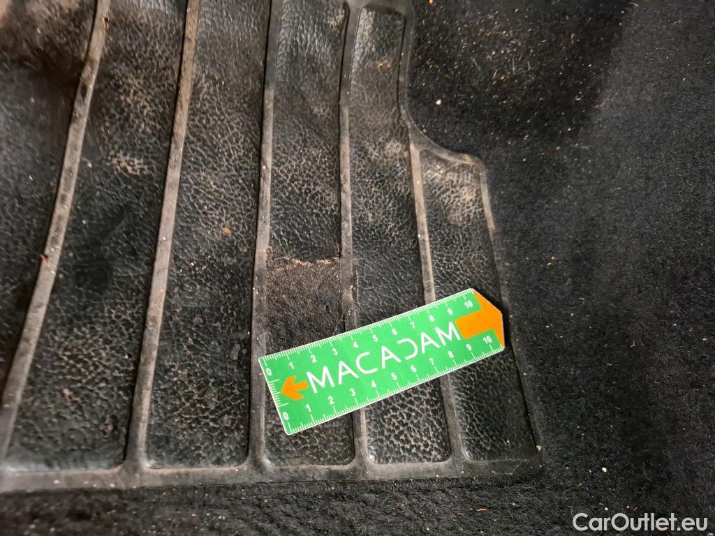  Renault  Megane RENAULT Mégane Berline / 2015 / 5P / Berline Business Blue dCi 115 #12